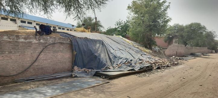 18जेएनडी10: लघु सचिवालय में डीसी से मिलकर अनलोडिंग की समस्या के समाधान की मांग करते आढ़ती एसोसि