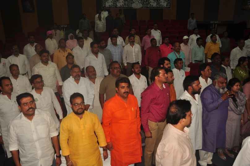 इकरार अहमद......सीसीएसयू के अटल सभागार में नगर निगम बोर्ड की बैठक में मौजूद पार्षद। इकरार अहमद......सीसीएसयू के अटल सभागार में नगर निगम बोर्ड की बैठक में मौजूद पार्षद।