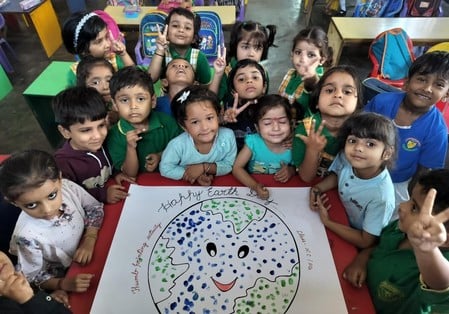 कुर्रियाकलां के सत्य भारती स्कूल में आयोजित कार्यक्रम में पेड़-पौधों लगाकर धरती को हरा-भरा रखने कुर्रियाकलां के सत्य भारती स्कूल में आयोजित कार्यक्रम में पेड़-पौधों लगाकर धरती को हरा-भरा रखने