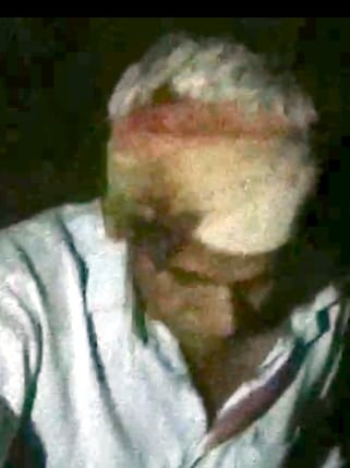 -स्योहारा ग्राम मुंडाखेड़ी में पिंजरे में कैद हुआ गुलदार। स्रोत ग्रामीण -स्योहारा ग्राम मुंडाखेड़ी में पिंजरे में कैद हुआ गुलदार। स्रोत ग्रामीण