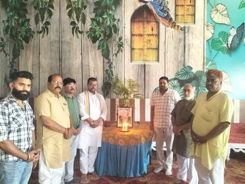 आंवला। ज्ञापन सौंपते हिंदू जागरण मंच कार्यकर्ता-संवाद