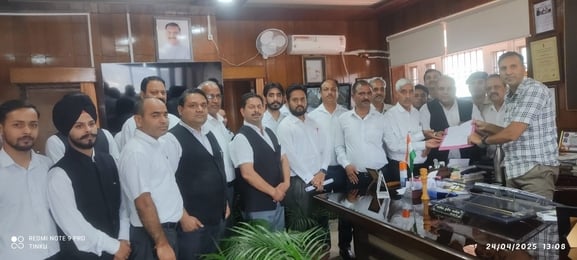 जिला बार संघ के सदस्य डीसी बिलासपुर के माध्यम से राज्यपाल और राष्ट्रपति को पहलगाम में हुए आतंकी जिला बार संघ के सदस्य डीसी बिलासपुर के माध्यम से राज्यपाल और राष्ट्रपति को पहलगाम में हुए आतंकी