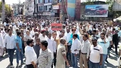 पहलगाम में हुवे आतंकी हमले के विरोध में सर्व हिन्दू समाज ने किया प्रदर्शन।