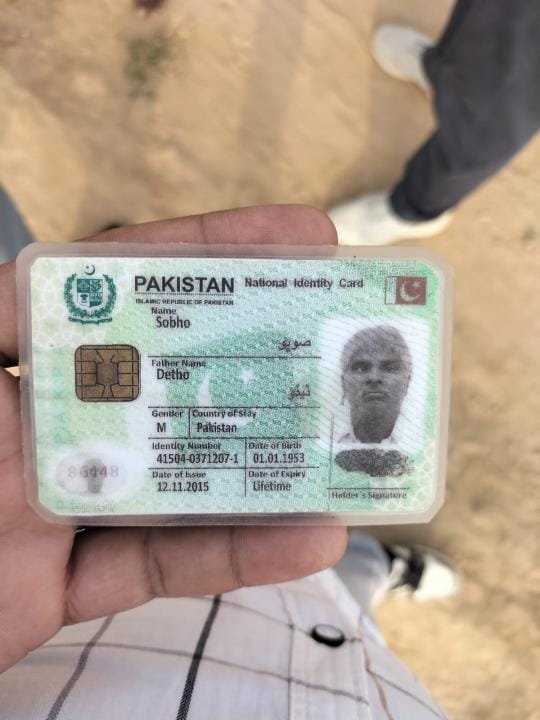 बालसमंद में रहने वाला पाकिस्तान का हिंदू परिवार। 