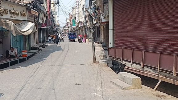 इकरार अहमद....कश्मीर के पहलगाम में हुई घटना को लेकर बुढ़ाना गेट पर लगा मेरठ बंद का बैनर। इकरार अहमद....कश्मीर के पहलगाम में हुई घटना को लेकर बुढ़ाना गेट पर लगा मेरठ बंद का बैनर।