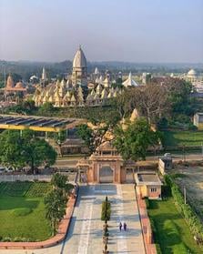 अक्षय तृतीया के अवसर पर भव्य रूप से सजाया गया श्री श्वेतांबर मंदिर स्रोत संवाद अक्षय तृतीया के अवसर पर भव्य रूप से सजाया गया श्री श्वेतांबर मंदिर स्रोत संवाद