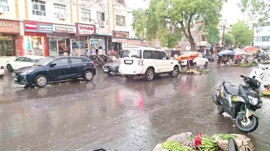 भीलवाड़ा और शाहपुरा में मौसम का बदला मिजाजरू बारिश और ओलों से गर्मी से राहत