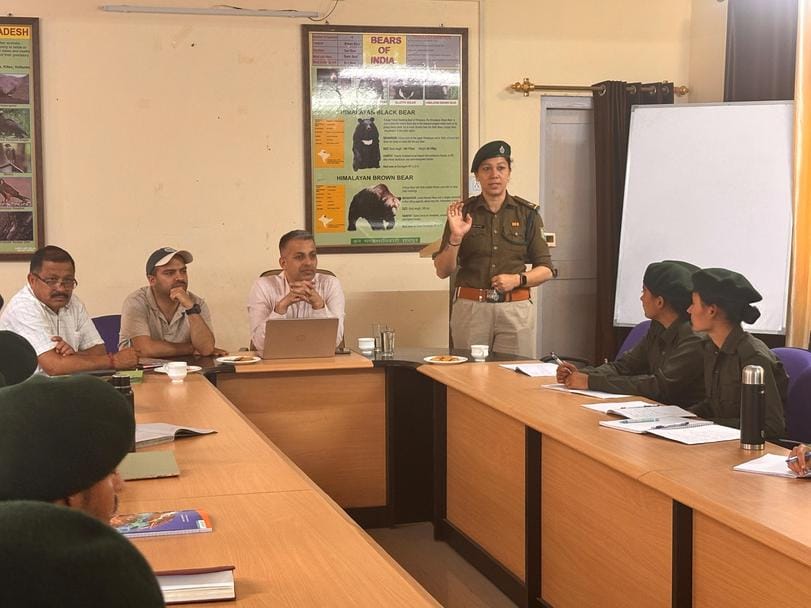नोगली में नव नियुक्त वन मित्रों के लिए आयोजित प्रशिक्षण कार्यक्रम में मौजूद वन मित्र। स्रोत : व नोगली में नव नियुक्त वन मित्रों के लिए आयोजित प्रशिक्षण कार्यक्रम में मौजूद वन मित्र। स्रोत : व