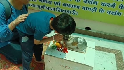 पं ईश्वर शर्मा, पुजारी विघ्नहर्ता गणेश मंदिर