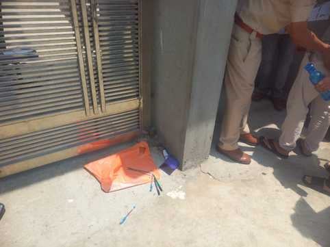 04jjrp14- शहीद रमेश कुमार राजकीय माडल संस्कृति स्कूल से परीक्षा देने के बाद बाहर आते परीक्षार्थ 04jjrp14- शहीद रमेश कुमार राजकीय माडल संस्कृति स्कूल से परीक्षा देने के बाद बाहर आते परीक्षार्थ