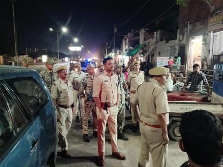 बीकानेर: पुलिस का शहर के कई इलाकों में सर्च ऑपरेशन, कई संदिग्ध हिरासत में बीकानेर: पुलिस का शहर के कई इलाकों में सर्च ऑपरेशन, कई संदिग्ध हिरासत में