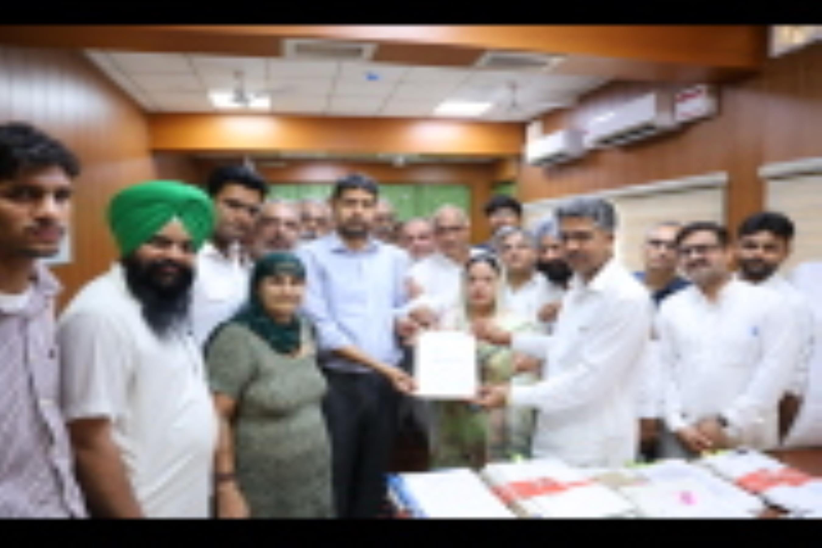 सिरसा में इनेलो के प्रदर्शन में फ्रंट लाइन पर महिलाओं ने संभाला मोर्चा। संवाद सिरसा में इनेलो के प्रदर्शन में फ्रंट लाइन पर महिलाओं ने संभाला मोर्चा। संवाद