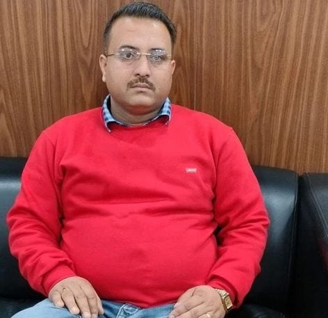 हरीश ठाकुर