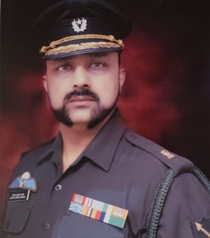 शहीद कुलविंदर सिंह के बेटे अंकित चौधरी। संवाद