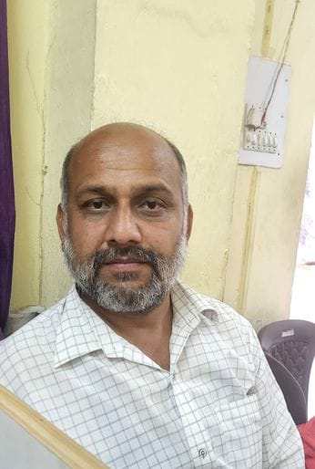 शहीद पवन धंगल के जीजा संजय जिंटू शहीद पवन धंगल के जीजा संजय जिंटू