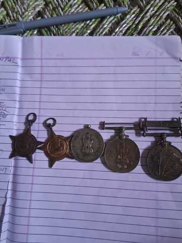 अंबेहटा चांद निवासी पूर्व सैनिक मदनपाल सिंह। बड़गांव की खबर का फोटो