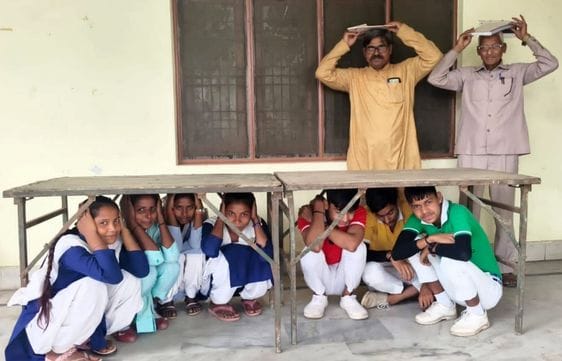 राजकीय महाविद्यालय में अभ्यास करते एनसीसी कैडेट्स। संवाद