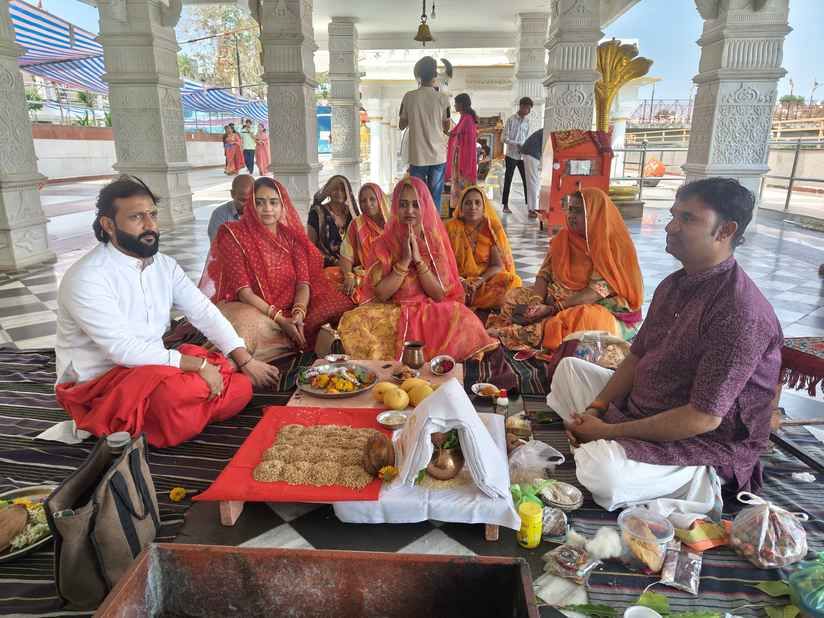 भारतीय सेना के मनोबल के लिए भगवान पशुपतिनाथ से की प्रार्थना