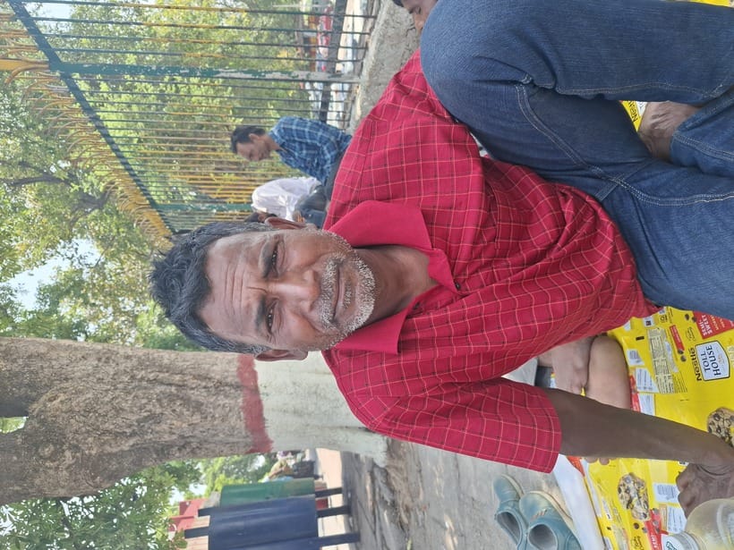 रविवार को प्रवासी मजदूरों की संख्या घटी तो खाली नजर आया रेलवे स्टेशन । अमर उजाला रविवार को प्रवासी मजदूरों की संख्या घटी तो खाली नजर आया रेलवे स्टेशन । अमर उजाला