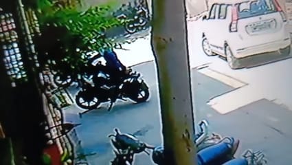 बाइक चोरी का cctv फुटेज