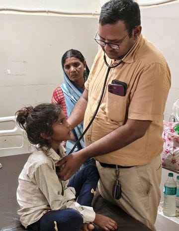 मेडिकल कॉलेज के पीकू वार्ड में भर्ती डायरिया पीड़ित बच्चे। संवाद मेडिकल कॉलेज के पीकू वार्ड में भर्ती डायरिया पीड़ित बच्चे। संवाद