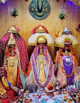 सैंज में नवनिर्मित देवता लक्ष्मी नाराण का मदिंर।-संवाद