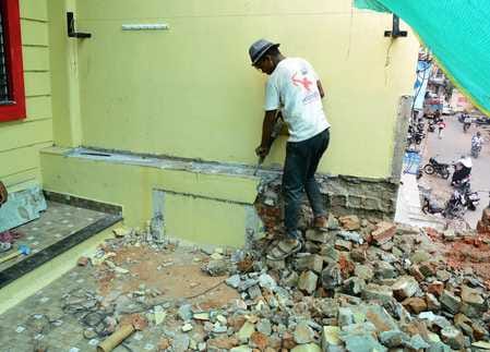 चौड़ीकरण की कार्यवाही की। 