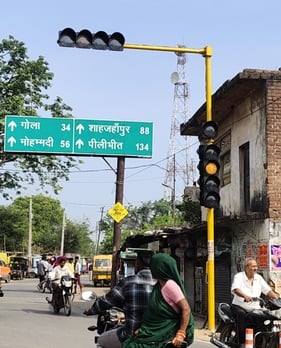 ट्रैफिक पुलिस द्वारा लगाए जा रहे कैमरों के लिए पुलिस लाइन में बनाया गया कंट्रोल रूम। संवाद