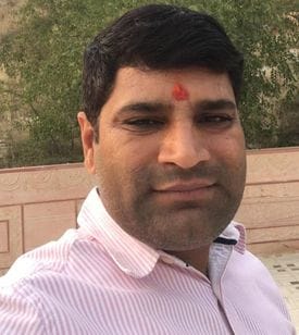 फोटो संख्या:73- कनीना रेलवे स्टेशन पर एक्सप्रैस ट्रेनों की ठहराव की मांग को लेकर महापंचायत में 