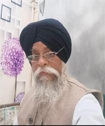 अंबाला छावनी में नगर परिषद के कार्यालय में कबाड़खाने में फैंकी गई चाइना मेक की फॉगिंग मशीनें। स अंबाला छावनी में नगर परिषद के कार्यालय में कबाड़खाने में फैंकी गई चाइना मेक की फॉगिंग मशीनें। स