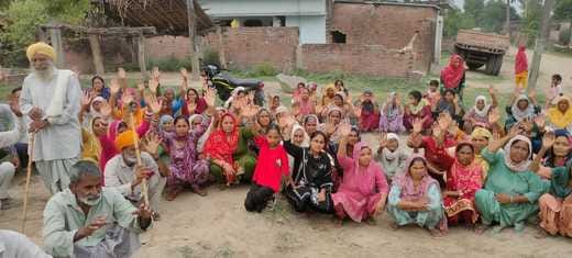 गांव चंदिया हजारा में चल रहे अखंड महा नाम संकीर्तन में पहुंचे केंद्रीय राज्यमंत्री जितिन प्रसाद गांव चंदिया हजारा में चल रहे अखंड महा नाम संकीर्तन में पहुंचे केंद्रीय राज्यमंत्री जितिन प्रसाद