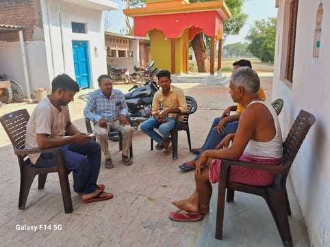 ग्राम प्रधान विजय कुमार। ग्राम प्रधान विजय कुमार।