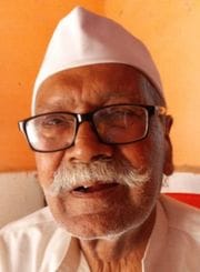 रुदायन में इसी प्रकार बंद पड़े हैं वाटर कूलर।-संवाद रुदायन में इसी प्रकार बंद पड़े हैं वाटर कूलर।-संवाद