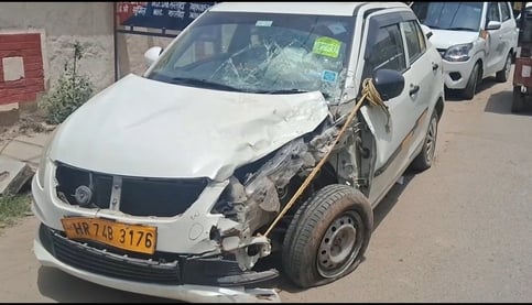 फोटो 17: सोनीपत के खरखौदा स्थित अस्पताल में भर्ती पुलिस पर जानलेवा हमला करने के बाद भागते हुए प फोटो 17: सोनीपत के खरखौदा स्थित अस्पताल में भर्ती पुलिस पर जानलेवा हमला करने के बाद भागते हुए प
