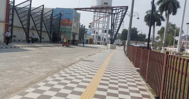 अपग्रेड कर तैयार किया गया लखीमपुर रेलवे स्टेशन। संवाद