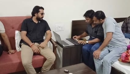कुछ ऐसे हुई कार्यवाही