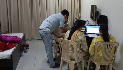 कुछ ऐसे हुई कार्यवाही