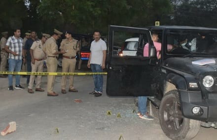 मेरठ..कंवलजीत..रंजिश के चलते मालरोड पर थार सवार पर कुछ लोगो ने चलाई कई राउंड गोलियां मोके पर पह मेरठ..कंवलजीत..रंजिश के चलते मालरोड पर थार सवार पर कुछ लोगो ने चलाई कई राउंड गोलियां मोके पर पह