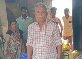 निगोही में अमित की हत्या के बाद एसपी ने मौके पर पहुंच जांच की। स्रोत: मीडिया सेल
