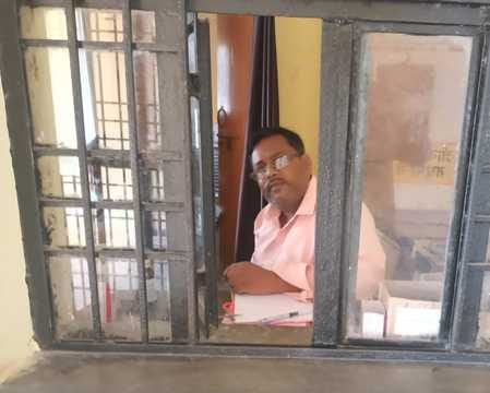 दोपहर 2:52 बजे सुहास पीएचसी पर खाली चिकित्सक की कुर्सी संवाद दोपहर 2:52 बजे सुहास पीएचसी पर खाली चिकित्सक की कुर्सी संवाद