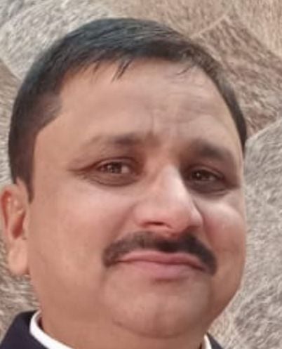 तेजेश्वर दयाल सक्सेना। तेजेश्वर दयाल सक्सेना।