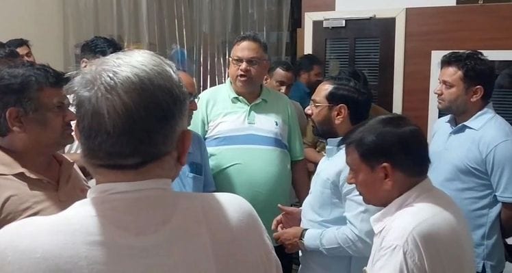 28जेएनडी18-सीसीटीवी कैमरे में कैद हुए वारदात को अंजाम देने वाले बदमाश। संवाद 28जेएनडी18-सीसीटीवी कैमरे में कैद हुए वारदात को अंजाम देने वाले बदमाश। संवाद