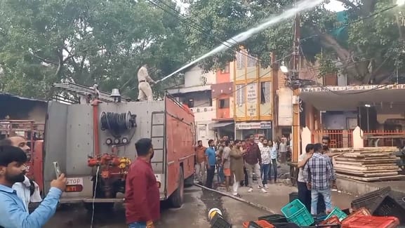 ऐसी लगी आग....