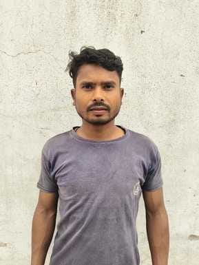 पिपरिया नवदिया जाने वाला जर्जर मार्ग। संवाद पिपरिया नवदिया जाने वाला जर्जर मार्ग। संवाद
