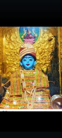 गंगथ के बाबा कयालु जी महाराज के मंदिर के बाहर दंगल विजेता को देने के लिए खड़ा किया ट्रैक्टर। गंगथ के बाबा कयालु जी महाराज के मंदिर के बाहर दंगल विजेता को देने के लिए खड़ा किया ट्रैक्टर।