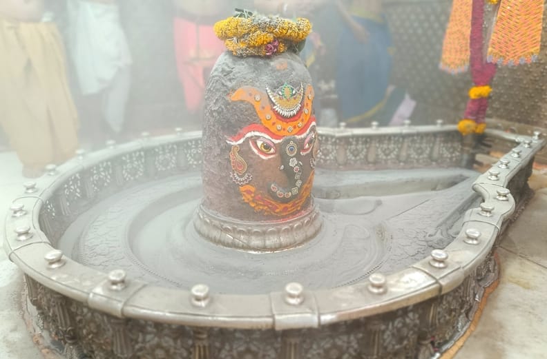 श्री गणेश स्वरूप मे दिए दर्शन