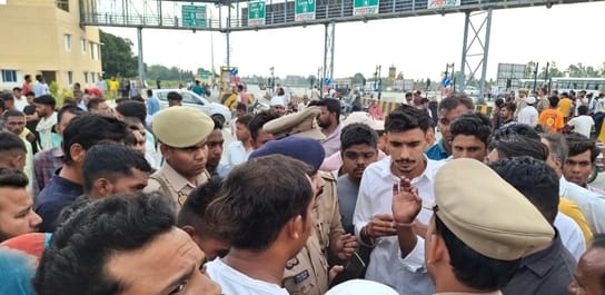 किरतपुर के गांव भनेड़ा में टोल प्लाजा पर जनरेटर की चपेट में आने करने वाले संदीप का फाइल फोटो। किरतपुर के गांव भनेड़ा में टोल प्लाजा पर जनरेटर की चपेट में आने करने वाले संदीप का फाइल फोटो।
