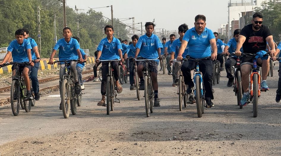 फोटो 06- सोनीपत स्टेशन परिसर में अधिकारी विश्राम गृह के बाहर संडेज ऑन साइकिल रैली को हरी झंडी 