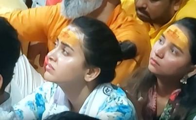 तेजस्वी प्रकाश महाकाल की भक्ति में लीन