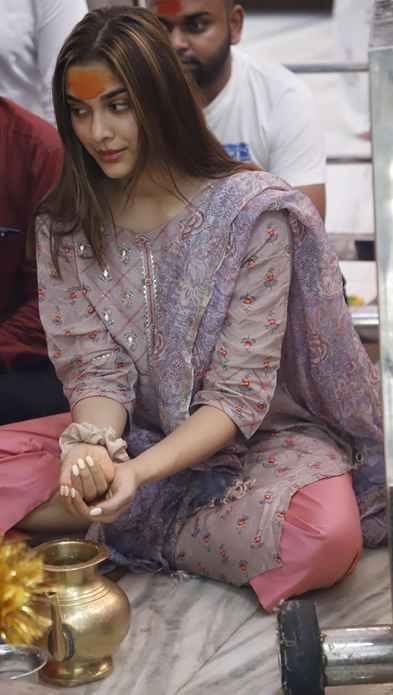 साईं मांजरेकर